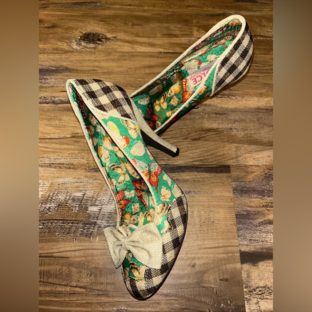 Dolce By Mojo Moxy Butterfly Pumps 9.5 Bow Multicolor Slip On Round Toe Heels
